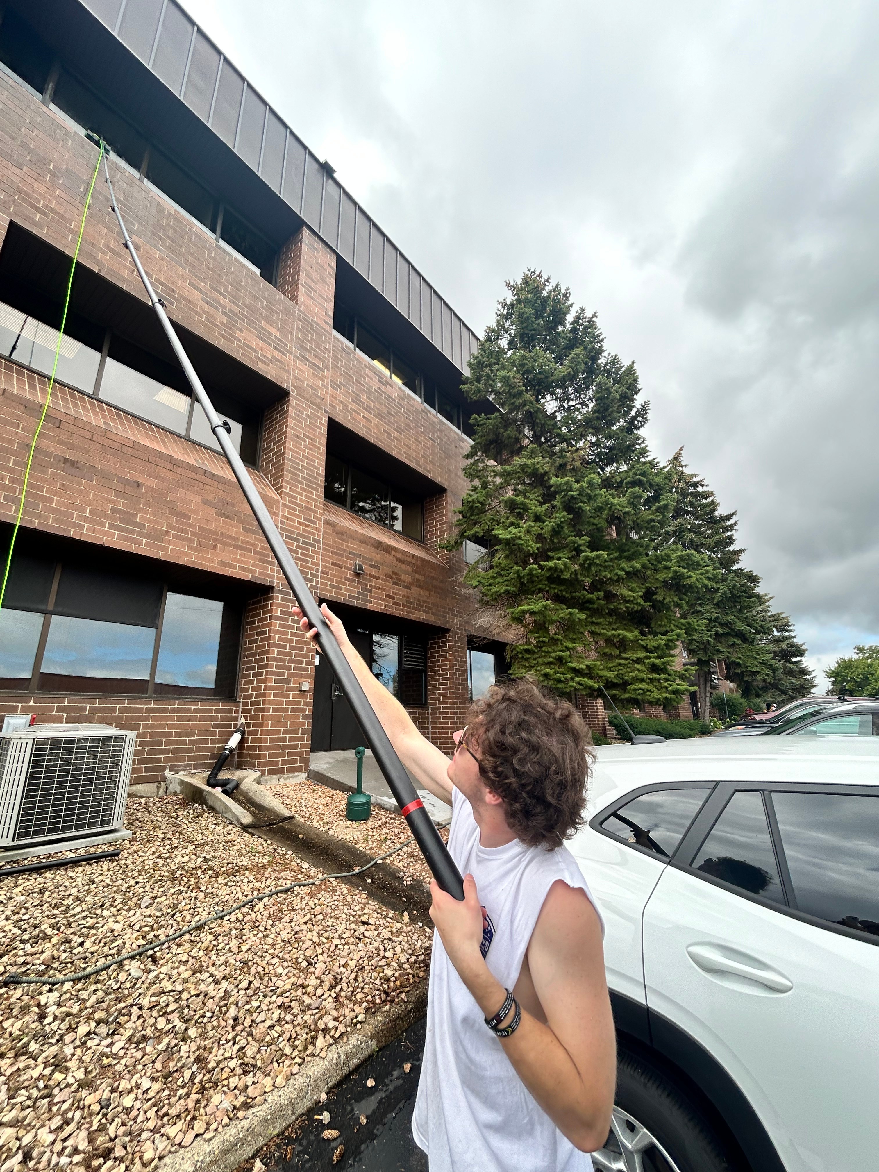 Window cleaning technician serving Savage homes